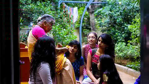 বয়ঃসন্ধির ছেলেমেয়েদের মধ্যে আত্মহত্যা ঠেকানো যায়