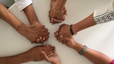 आत्महत्या के शोक के लिए सपोर्ट ग्रुप - आशा की एक किरण