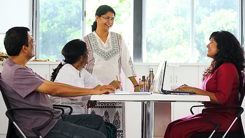 आप अपने सहकर्मी का जीवन बचा सकते हैं