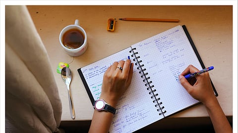 आत्महत्या पर गैर जिम्मेदाराना सूचना देने का प्रभाव: एक व्यक्तिगत कथा