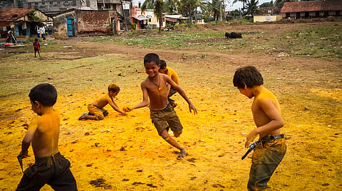 मेरे बच्चे हर समय क्यों लड़ते रहते हैं?