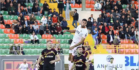 كوكا يتألق ويسجل في فوز ألانيا سبور على قيصري سبور بالدوري التركي