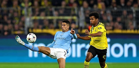 جورديولا يرفض رحيل نجم مانشستر سيتي إلى برشلونة