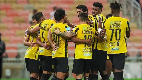 الاتحاد يصعق العدالة بخماسية في الدوري السعودي