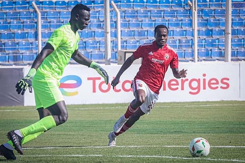 الأهلي ضد الهلال