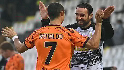 كريستيانو رونالدو - كارلو بنسوليو