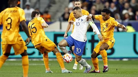 فرنسا وهولندا