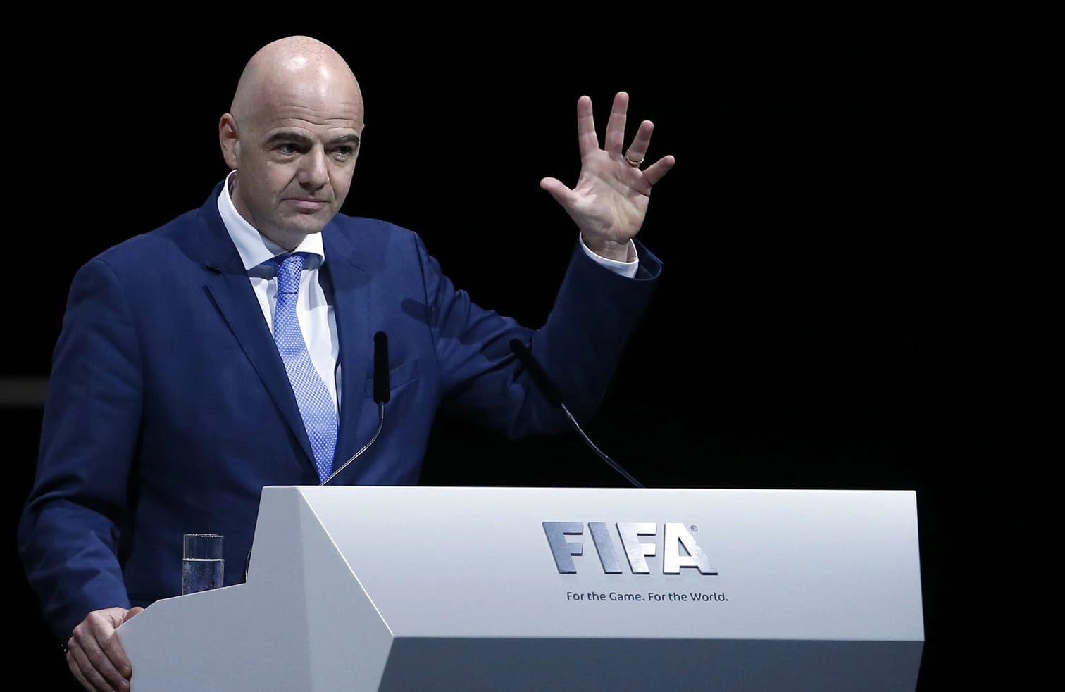 جياني إنفانتينو رئيس "فيفا"