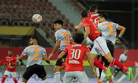 الأهلي ضد فاركو