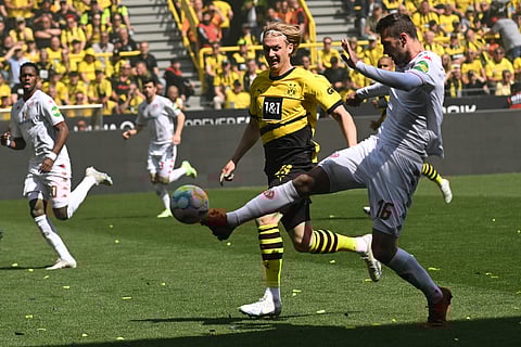 بوروسيا دورتموند ضد ماينز