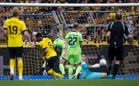 بوروسيا دورتموند ضد فولفسبورج