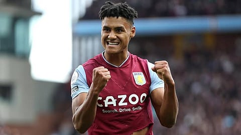 أولي واتكيز - أستون فيلا