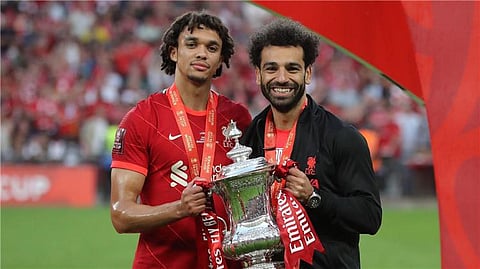 أرنولد: محمد صلاح أفضل من زاملته.. ويفعل أشياء لا تُصدق