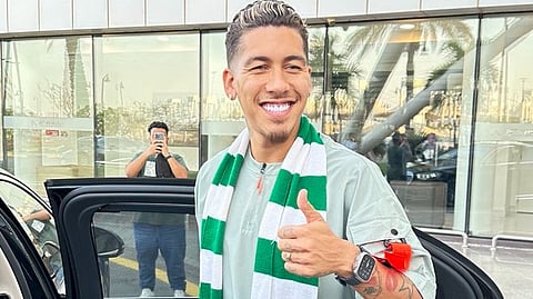 البرازيلي فيرمينو يصل السعودية للانضمام إلى الأهلي.. فيديو