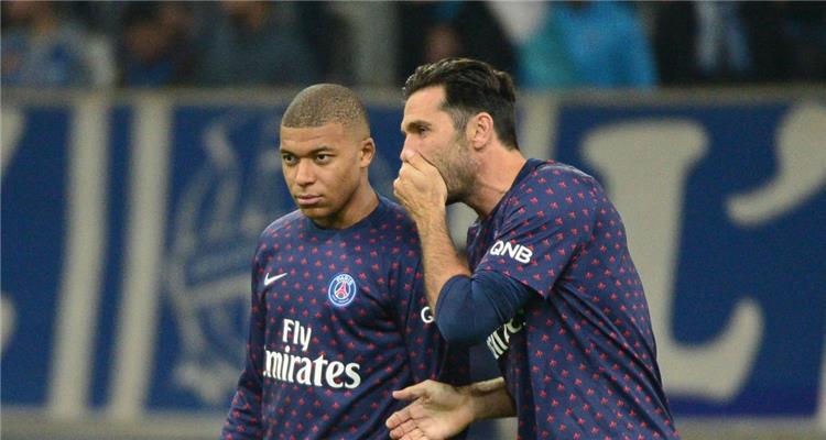 مبابي و بوفون