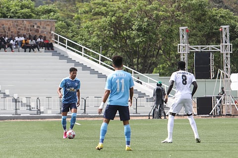 بيراميدز والجيش الرواندي