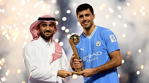 الكشف عن جوائز كأس العالم للأندية 2023.. رودري الأفضل
