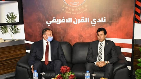 وزير الرياضة ـ الخطيب