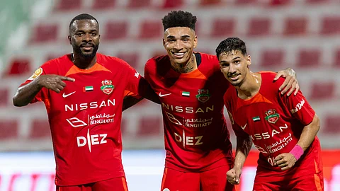 شباب الأهلي- الدوري الإماراتي