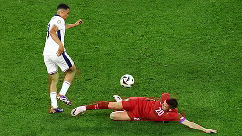 إنجلترا تفتتح منافساتها في يورو 2024 بفوز مثير أمام صربيا