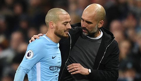 جوارديولا عن سيلفا : لم أر قط أي شخص يتحرك بين الخطوط كما يفعل