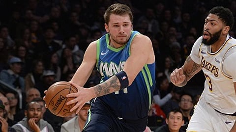 دونسيتش يقود مافريكس للفوز الرابع على التوالي بالـ NBA