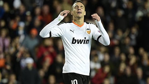 هداف فالنسيا يصدم سيلاديس قبل موقعة أتالانتا الإيطالى