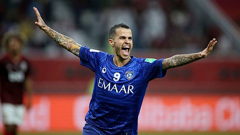 جيوفينكو يحسم أنباء رحيله عن الهلال نهاية الموسم