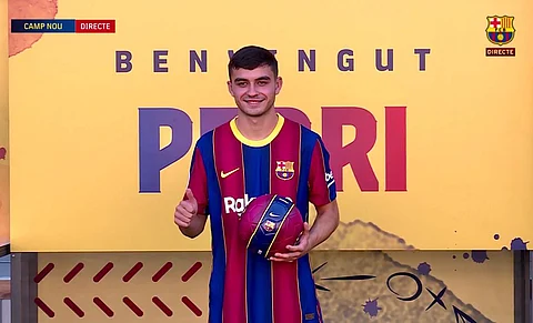 فيديو .. تعرف علي بيدري نجم برشلونةالجديد