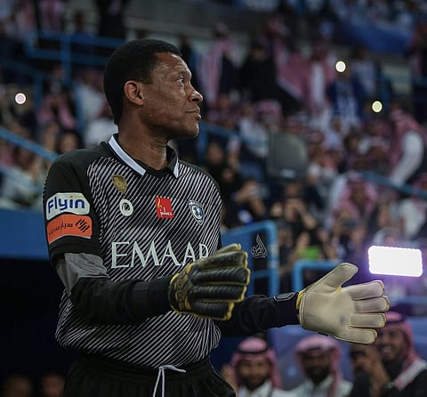 أفضل 10 محطات في حياة محمد الدعيع الحارس الأسطوري للسعودية