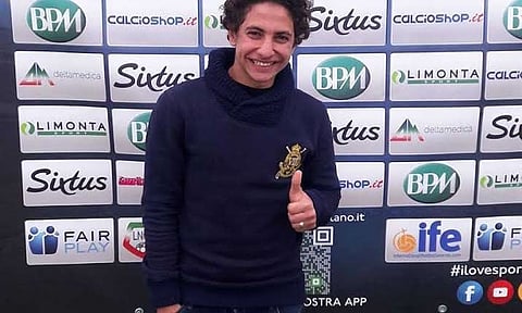 بوجا لاعب مصري بإيطاليا يحتفل باعتناق زوجته الإسلام