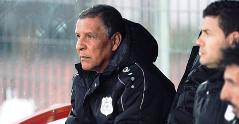 رسميًا.. استقالة مدرب مولودية الجزائر بعد الهزيمة أمام الزمالك