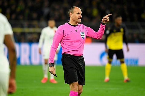 من هو أنطونيو ماتيو لاهوز .. حكم نهائي دوري أبطال أوروبا 2021؟