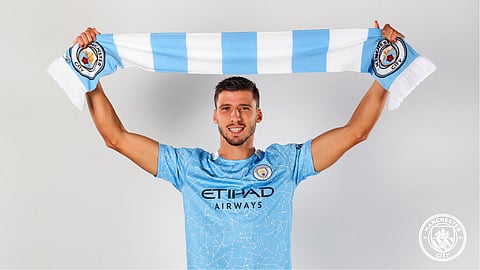 أفضل 10 تعاقدات في الدوري الإنجليزي .. دياز منقذ السيتي وكافاني جدير بالثقة