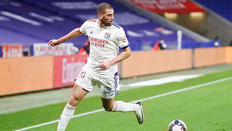 عاجل.. مدرب الجزائر يصدم الهلال السعودي بشأن إسلام سليماني