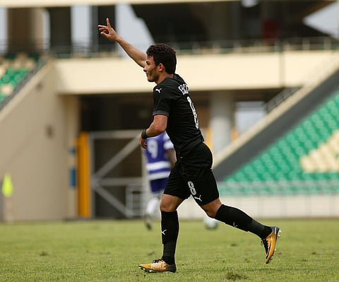 إصابة إسلام عيسى وزوجته بكورونا بعد مباراة بيراميدز وسموحة