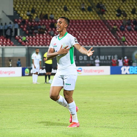 شاهد ملخص مباراة وأهداف الرجاء البيضاوي ضد شبيبة القبائل في نهائي الكونفدرالية