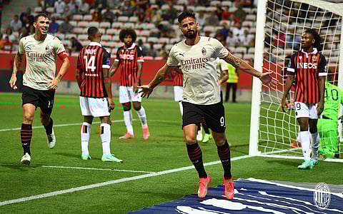 أولييفيه جيرو يفتتح أهدافه بقميص ميلان في أول مباراة.. بالفيديو