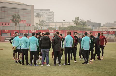 الأهلي يعلن فسخ عقد لاعبه بالتراضي