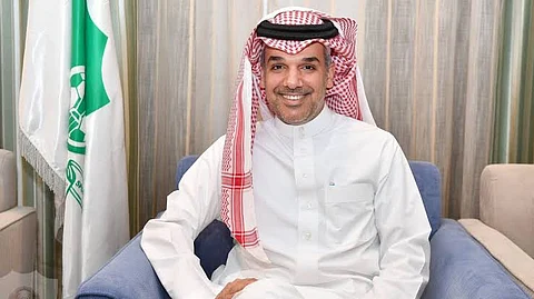 عاجل.. الأهلي السعودي يحسم اتفاقه مع مهاجم الرائد