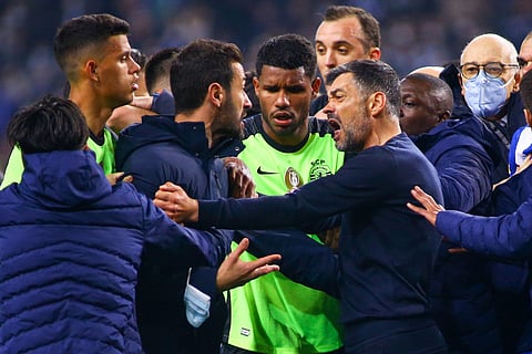 بورتو ضد سبورتينج: شجار عنيف وبطاقات حمراء بالجملة