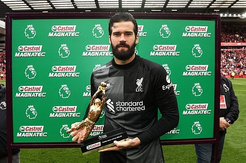 أليسون بيكر