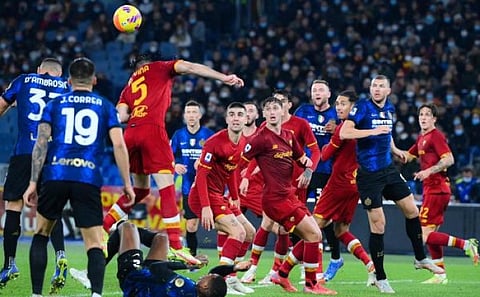 التشكيل الرسمي لمباراة إنتر ميلان ضد روما في الدوري الإيطالي