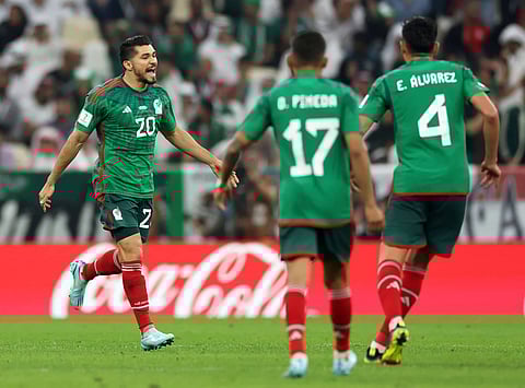 كأس العالم 2022.. نجم المكسيك يفتح النار على مدربه بعد وداع المونديال