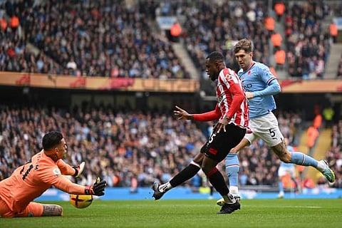 برينتفورد يوقف قطار مان سيتي في الدوري الإنجليزي