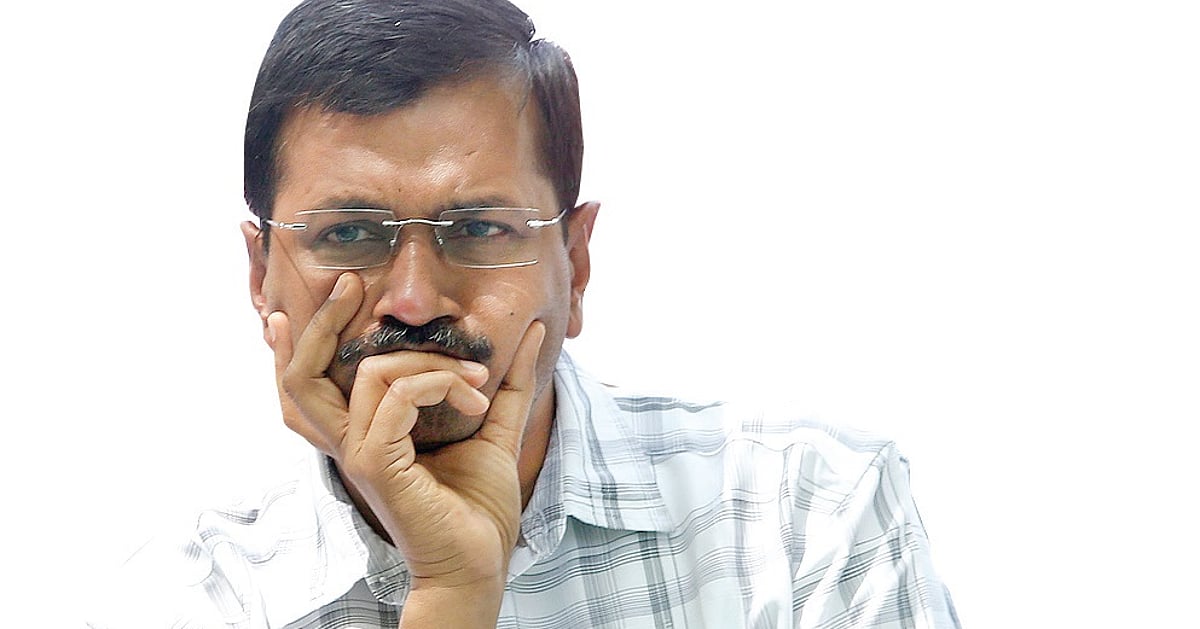 Eight AAP MLAs resign, accusing party of corruption.