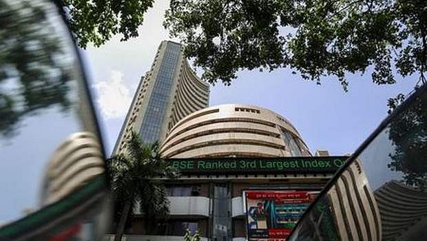 Geopolitical Tensions Trigger Market Volatility: India and Pakistan Stock Reactions