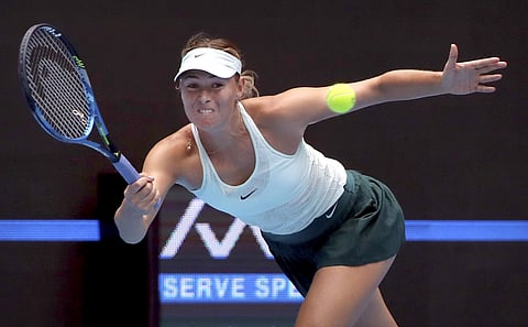 What ban? Chinese in thrall to goddess Maria Sharapova