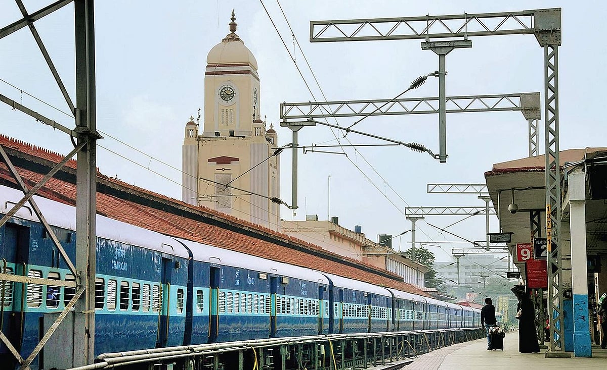 Rail users 60day booking period, demand effective alternative