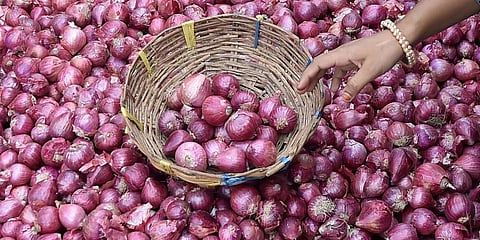 Onion prices touch Rs 75-80, to rise further due to floods 